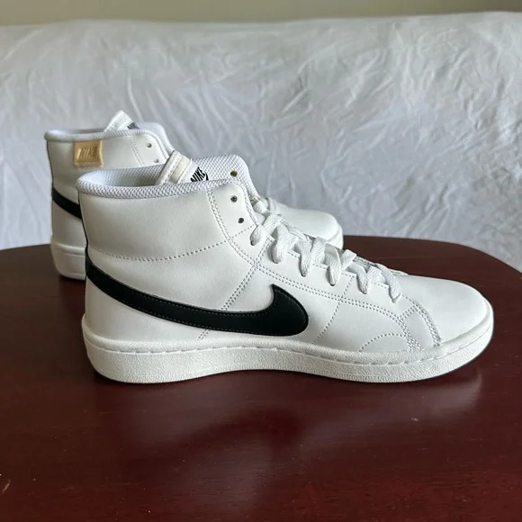 Nike Court Royal 2 size 8 White and Black mid-Top Sneakers Classic Design - Picture 3 of 9